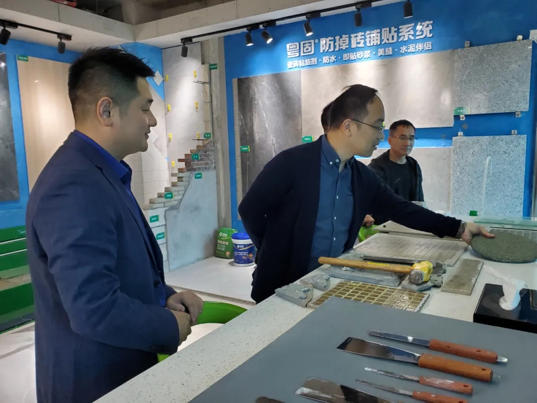 熱烈歡迎廣州質量監督檢測研究院王博士、丁工蒞臨粵固建材參觀指導